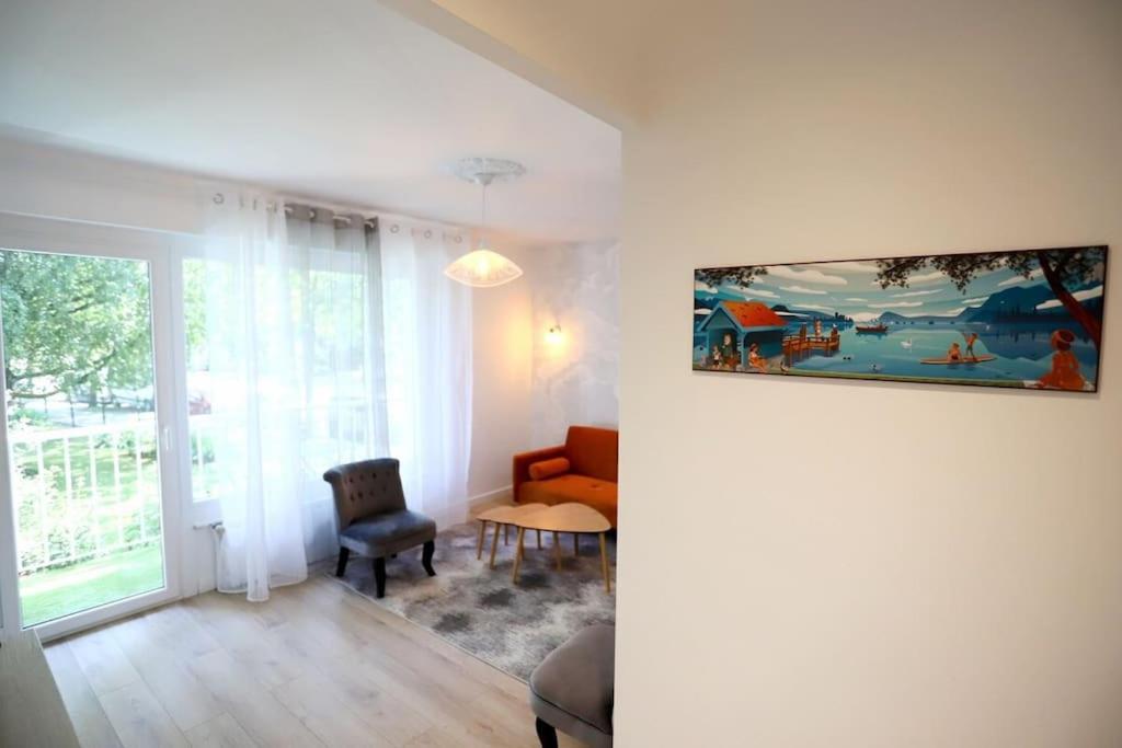 Ferienwohnung Annecy A 2 Pas Du Lac Ste Bernadette Exterior foto